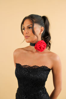  Blossom leather & chiffon floral neck corsage (Available in black or red)